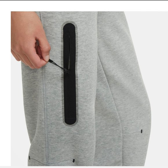 Nike Sportswear Tech Fleece - Women's Large - Gray - NWT! - Picture 2 of 7